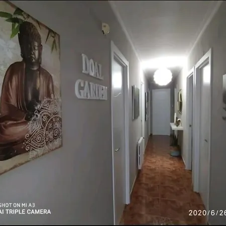 Casa Con Jardin En *