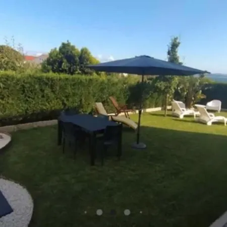 בית נופש Casa Con Jardin En סנשנשו